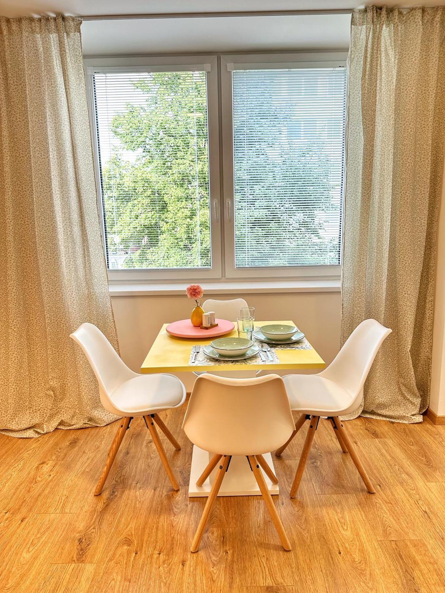 City Apartment I Trenčín Buitenkant foto